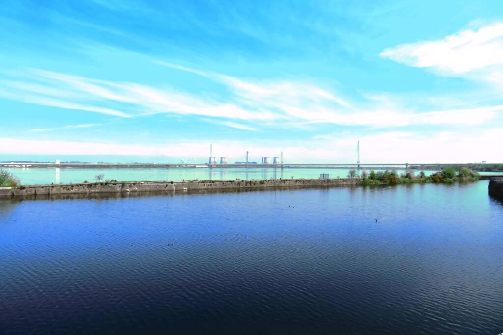 Home From Home With Fantastic Views 2 Runcorn Exterior foto